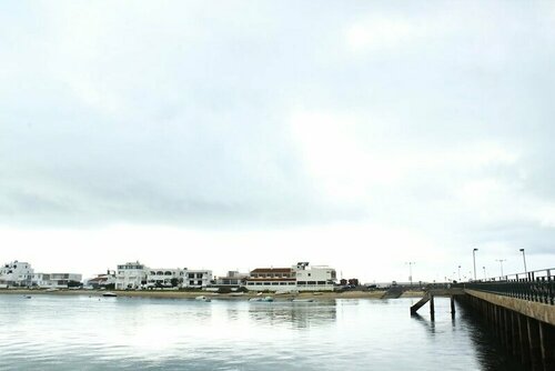Aeromar Beach Hotel, Забронировать Отель Praia de Faro Фару, рядом с Пляж острова Фару