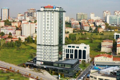 TRYP by Wyndham Istanbul Basın Ekspres, Boek Hotel Istanbul Hotels met een Zwembad, Zwembad
