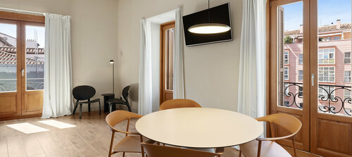 B&B HOTEL Apartamentos Madrid Centro Fuencarral 46, Забронировать Отель «постель и завтрак» Отели Мадрида 3 звезды, рядом с Дворец Буэнависта, 3*