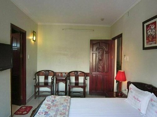 HUNG HUONG HOTEL, Забронировать Отель Отели провинции Хошимина с парковкой, Парковка