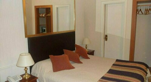 Hosteria La Sureña, Забронировать Отель Отели Сан-Карлос-де-Барилоче с завтраком, рядом с Andino Bariloche Club, Завтраки