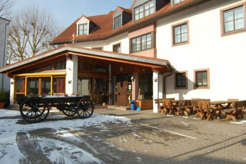 Hausener Dorfkrug, 预订 酒店 Hausen 美因河畔法兰克福