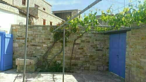 Lito House