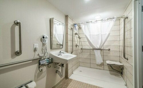 Comfort Inn Ithaca, Book Hotel Ithaca 