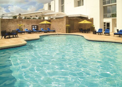 Crowne Plaza Charleston by IHG, Забронировать Отель Северный Чарльстон Чарльстон
