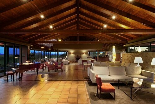 Torremirona Aparthotel Vila Birdie, Забронировать Апарт-отель Отели Навата с парковкой, рядом с Гольф-клуб Torremirona, Парковка
