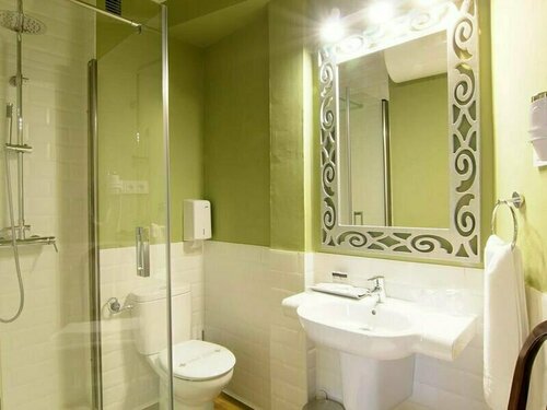 Los Castanuelos, Book Hotel Candeleda 