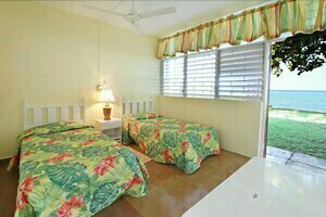 Miramar Villas