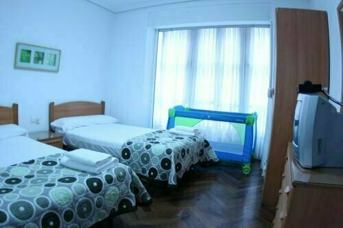 Pension Zubia, Reservar Hotel Hotéis baratos em País Basco