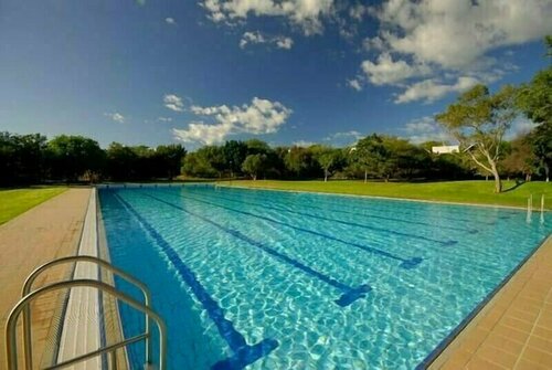 Kupferquelle Resort, Rezervasyon Tatil Köyü Tsumeb Namibya, Tsumeb Museum yakınında