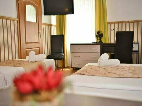 Stary Młyn, Buchen Sie Hotel Żory Schlesien
