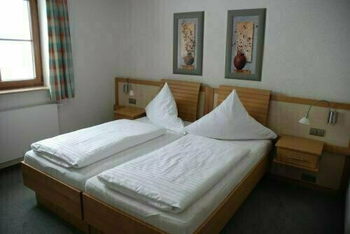 Räuberschänke, Prenota Hotel Oederan Monti Metalliferi