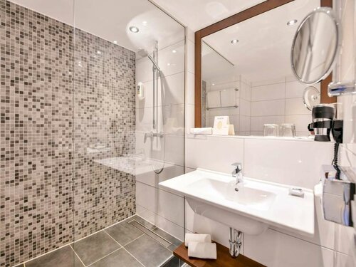 Mercure Aachen Europaplatz, Забронировать Отель Ахен-Митте Ахен, рядом с Ипподром Aachener Soers