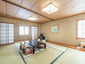 Awa Kanko Hotel, Book Hotel Hoteller i Hyogo med parkering, Parkering