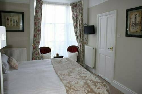 Holmwood House Guest Accommodation, Забронировать Отель Йорк Северный Йоркшир, рядом с Мельница Холгейт