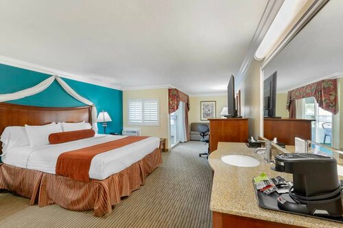 Best Western Harbour Inn & Suites Huntington - Sunset Beach, Забронировать Отель Хантингтон-Бич Beach Cities Orange County