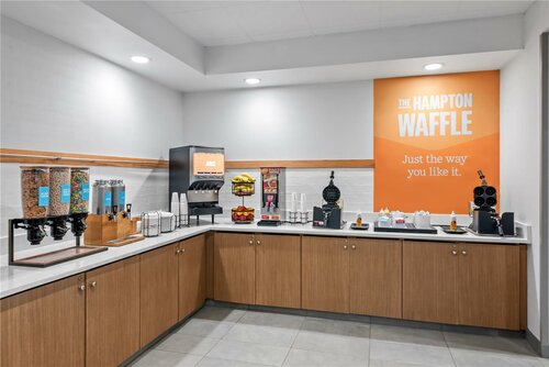 Hampton Inn & Suites National Harbor/Alexandria Area, Book Hotel Hoteller i Maryland med parkering, Parkering