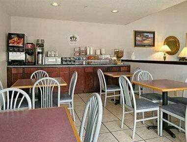 Super 8 by Wyndham Perry, Prenota Hotel Perry Oklahoma