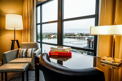 InterContinental - Washington D.C. - The Wharf by IHG, Забронировать Отель Отели Вашингтона с парковкой, рядом с Recorder of Deeds Building, Парковка