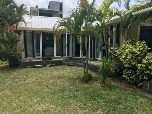H&K Villa, Забронировать Вилла Отели Блу-Бэй 3 звезды, рядом с Blue Bay Marine Park, 3*