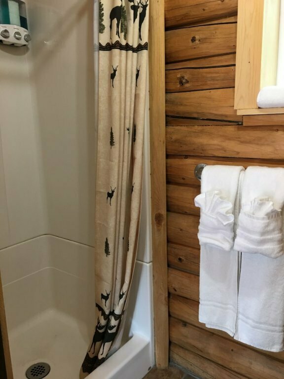 Caribou Cabins
