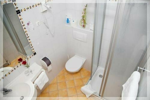 Gasthof Blasl, Забронировать Отель Отели Ennstal с бассейном, Бассейн