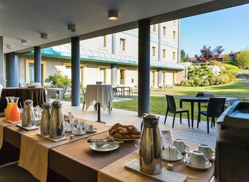 Crowne Plaza Milan - Malpensa Airport by IHG, Забронировать Отель Сомма-Ломбардо Provincia di Varese