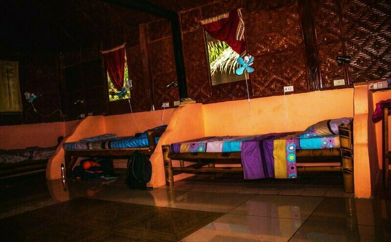 Lennons Place Backpacker Hostel