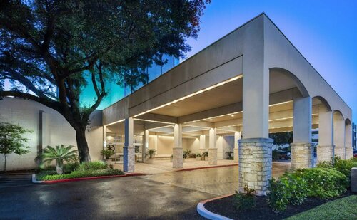 Four Points by Sheraton Houston - CITYCENTRE, Book Hotel Hoteller i Houston med parkering, Parkering