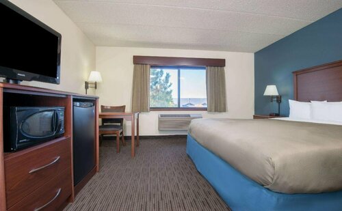 AmericInn by Wyndham Windsor Ft. Collins, Buchen Sie Hotel Windsor USA