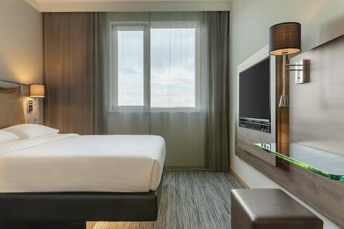 Moxy Milan Malpensa Airport, Забронировать Отель Сомма-Ломбардо Provincia di Varese