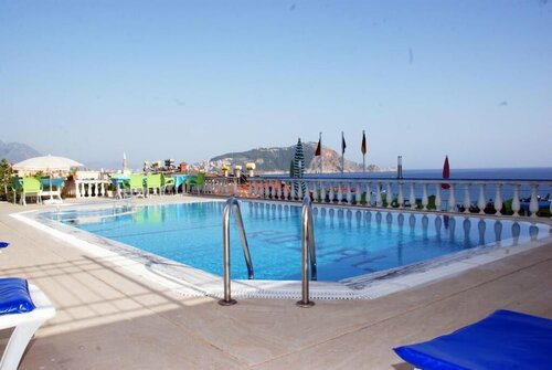 Hotel Royal, Забронировать Отель Отели Средиземноморского региона с парковкой, Парковка
