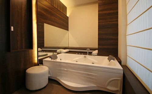 Arjun International Hotel