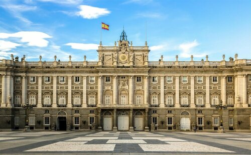 Hostal Bahia Madrid, Забронировать Отель Отели Мадрида с парковкой, рядом с Площадь Ла-Паха, Парковка