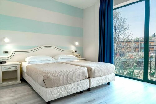 AHG Riva Del Sole Wellness Hotel, Забронировать Отель Монига-дель-Гарда Брешиа