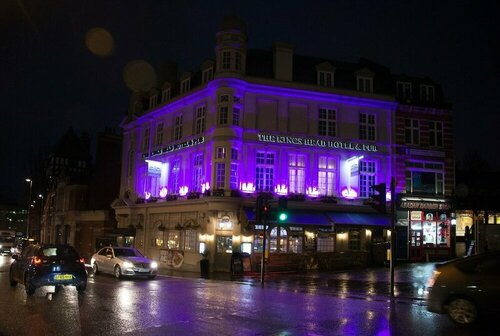 The Kings Head Hotel, Забронировать Отель Отели Лондона с бассейном, рядом с Эктон Таун, Бассейн