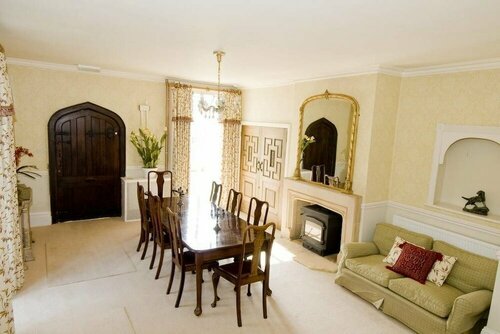 Detmore House, Book Bed and Breakfast Cheltenham 