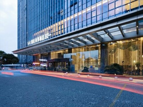 DoubleTree by Hilton Suzhou Wujiang, Book Hotel Wujiangnongchang hoteller med parkering, Parkering