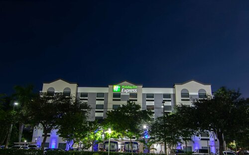 Holiday Inn Express and Suites Fort Lauderdale Airport West by IHG, Забронировать Отель Дейви Fort Lauderdale West