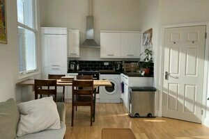 Radiant 2 Bedroom Flat in New Cross - Converted Pub