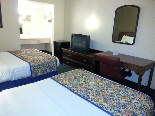 Motel 6 Tampa Near Fairgrounds - Casino, Book Motel Tampa Florida