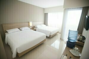 Laut Biru Resort Hotel