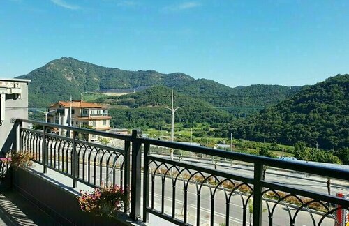 Pyramid Red Clay Pension, Reserva ahora Hostal o pensión Yeosu Jeolla del Sur