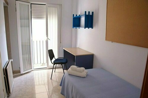 Residencia de Estudiantes Cádiz Centro, Забронировать Гостевой дом Кадис Коста-де-ла-Лус, рядом с Адмиральский дом