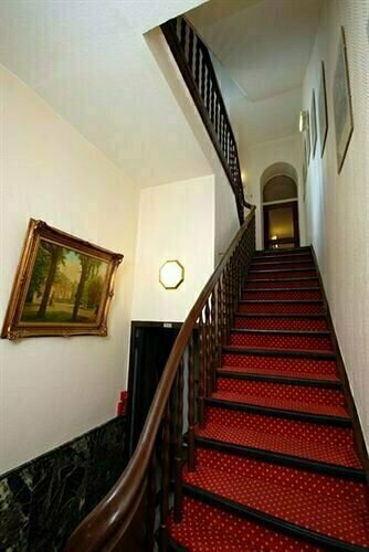 Hotel Bismarck, Забронировать Отель Отели Дюссельдорфа с бассейном, рядом с Kaufhof, Бассейн