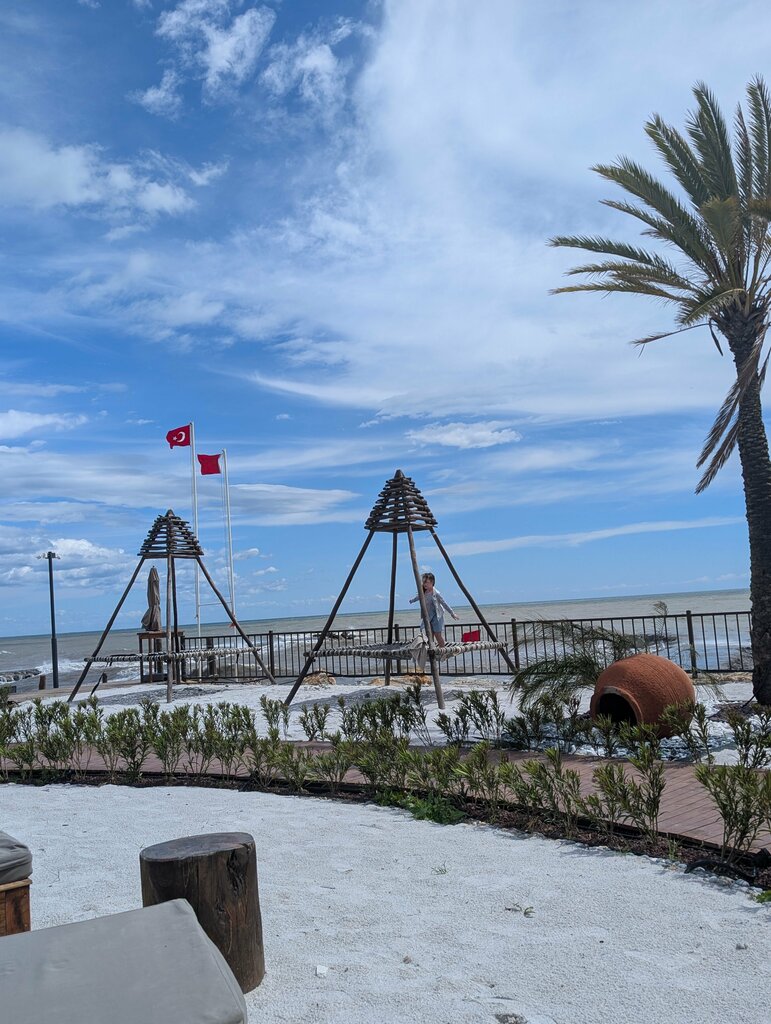 Azura World Hotel