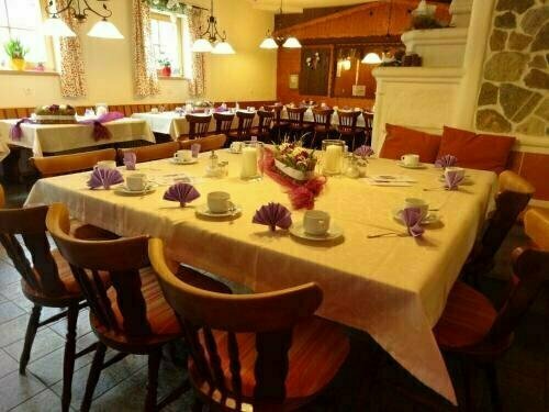 Landhotel Neuhof, Забронировать Отель Отели Баварии с парковкой, Парковка