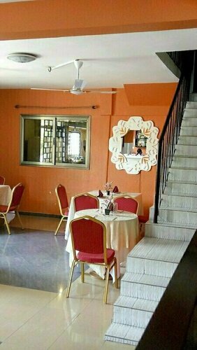 Nuvivi, Réserver Hôtel Sakaman Grand Accra