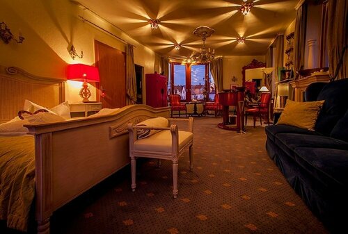 Hotel-Restaurant Central am Königshof, Забронировать Отель Отели Фирнхайм 4 звезды, 4*