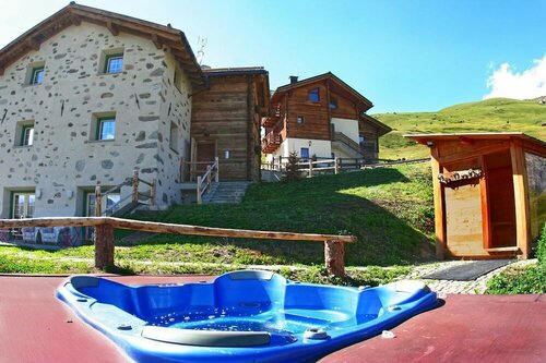 B&b Al Solif Trepalle - Livigno, Забронировать Отель «постель и завтрак» Отели Сондрио с парковкой, Парковка